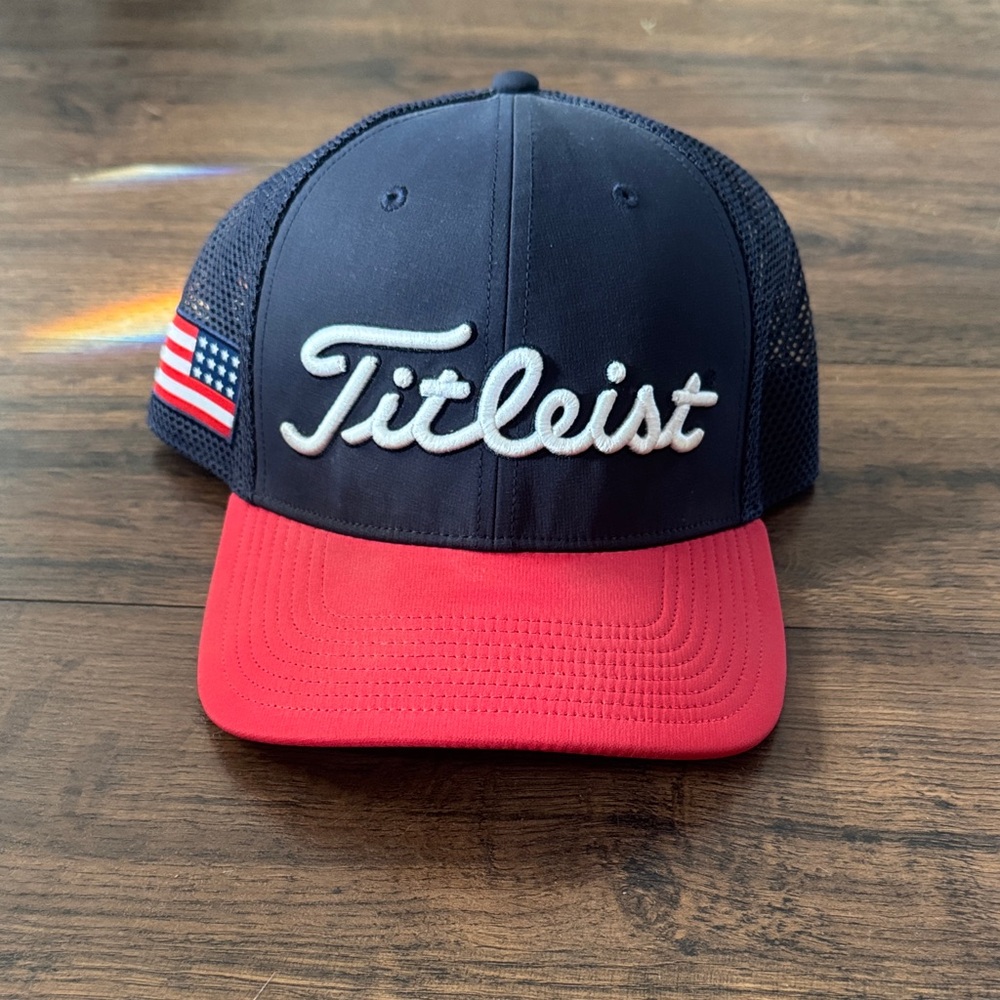 Titleist USA hat